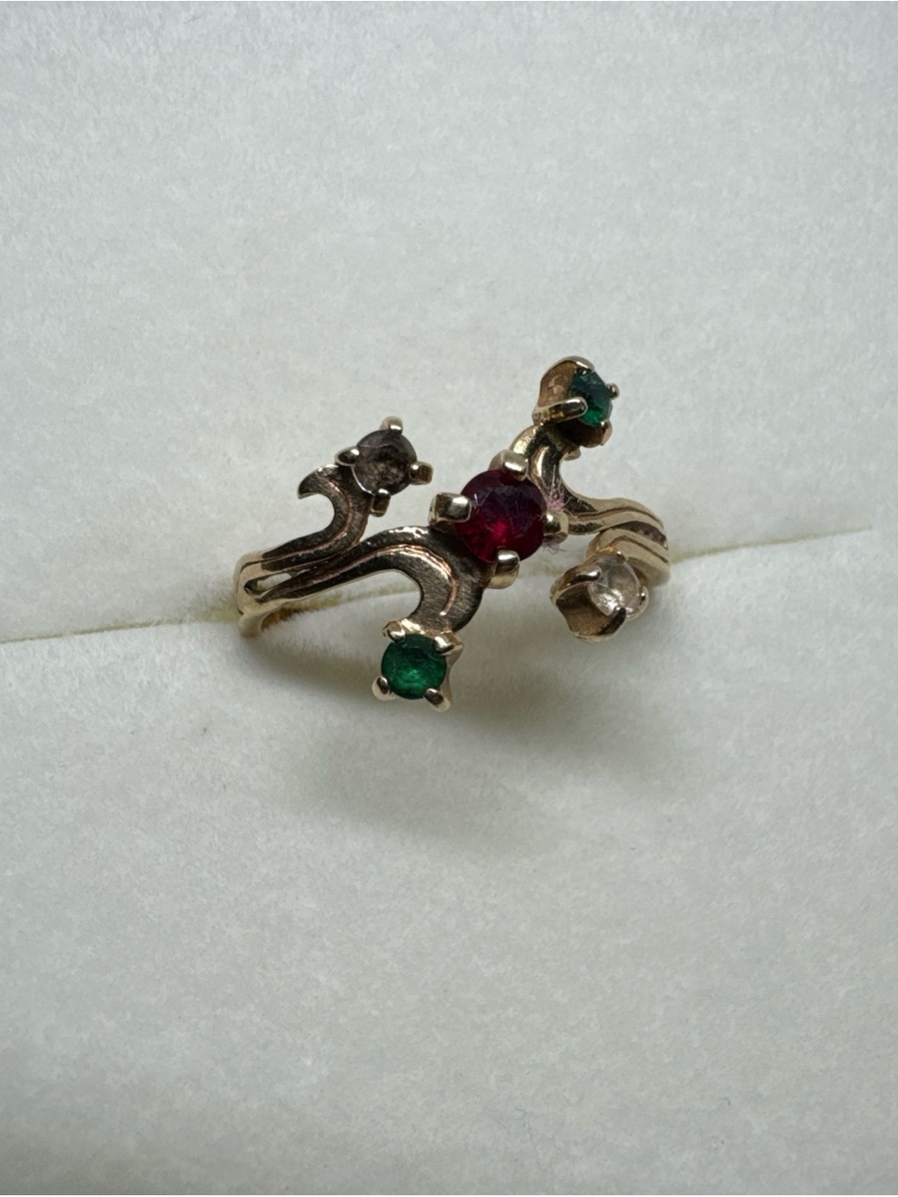10K Yellow Gold Ring With Ruby, Quartz & Emerald GemStones Sz. 6.75 Estate